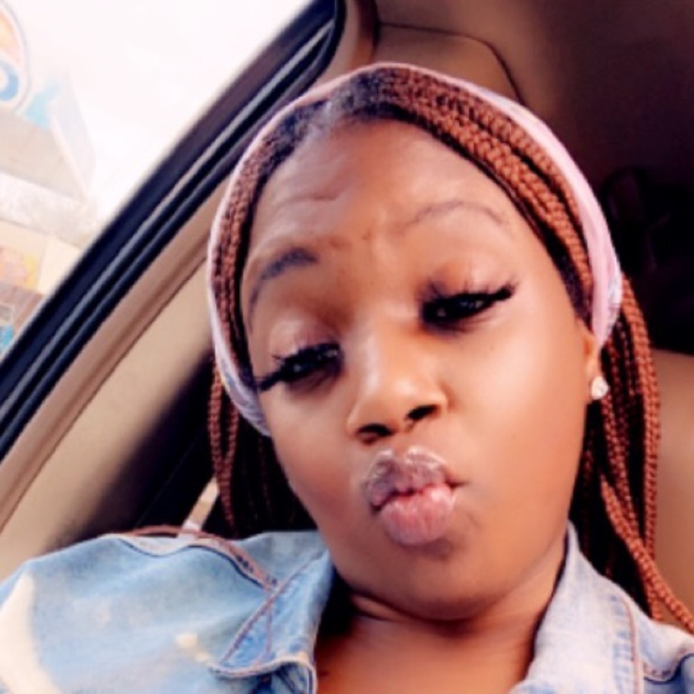 Meet your Posher, Racquel